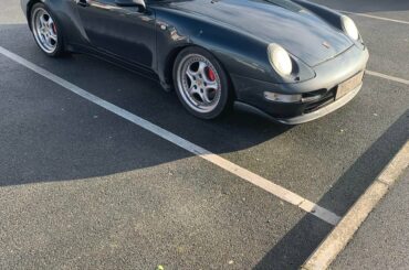 [Porsche 911 RS (993)] just chilling