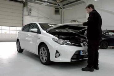 Toyota 'how to' - 2 minute MOT check