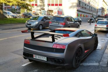 [Lamborghini Gallardo] Never seen such a wing on these !