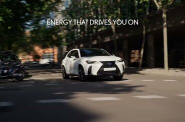 Discover the new Lexus UX Self-Charging Hybrid