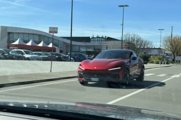 [Ferrari Purosangue]