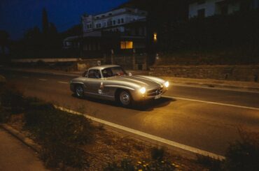 [multi][Mercedes 300SL] and [Mercedes 300SL cabrio] at lake Iseo, Italy