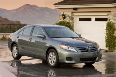 Is it me or does this specific generation of Camry have Big Altima Energy for some reason?