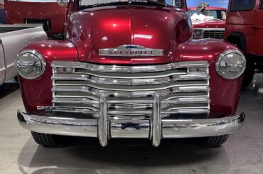 1952 Chevrolet Pickup (Chrysler Red)