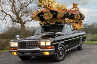 1987 Nissan President Buddhist Hearse: the official car of...?