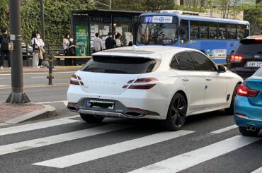 [Hyundai G70 Shooting Brake] Seoul, South korea first time seeing one in person since moving here!