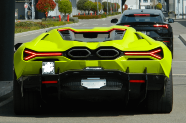 [Lamborghini Revuelto] entering the Lamborghini HQ in Italy