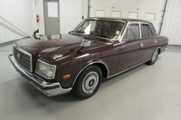 1988 Toyota Century (JDM): Official Car of the Yakuza?