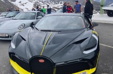 [Bugatti Divo] FINALLY!!! My first ever IRL Bugatti, I couldn't believe it. Großglockner, Austria