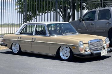 This [Mercedes] lowrider put a smile on my face yesterday. Never seen an older Mercedes like this. The color combo looked great in person.