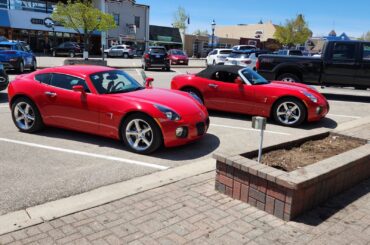 [Pontiac Solstices] in Mackinaw City