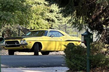 1972 dodge challenger 318