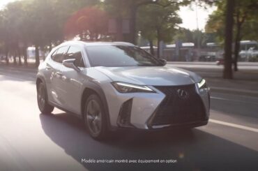 Aide au stationnement avec alerte et aide au stationnement avec freinage Lexus