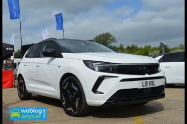 Vauxhall Grandland GSE Plug In Hybrid 2023 quick drive review.