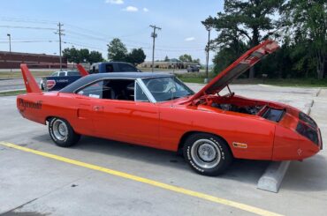 [Plymouth Superbird] middle of nowhere Arkansas.