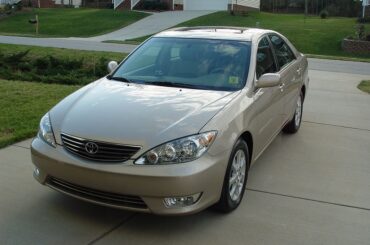 2002 Toyota Camry: the most mid-2000s sedan