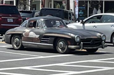 [Mercedes 300 SL Gullwing]