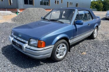 1988s Ford Escort Cabrio