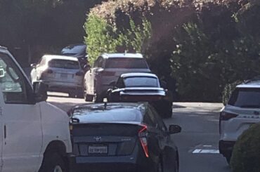 [Porsche 959]? Spotted on Sunset Blvd, Los Angeles. Dark green color, specs? Only managed to catch a rear view picture.