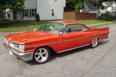 My Neighbors '59 Pontiac Bonneville