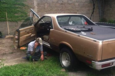 Can anyone tell me what paint was used on this el camino. My cousin passed away, I wanna paint my guitar this color.