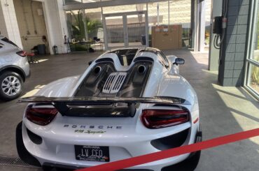 [918 spyder] spotted at an auto body shop