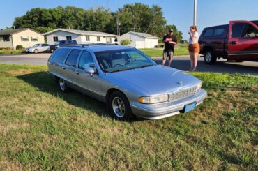 Selling my buddies 94 Caprice Classic. Absolutely day one condition.