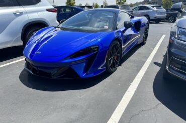 New [McLaren Artura] at the mall