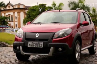 New Renault Sandero Stepway test drive in Brazil by RENAULT TV