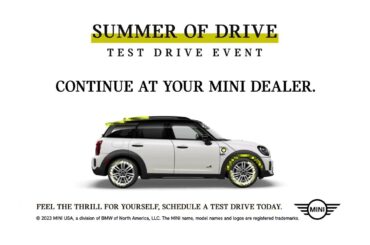 MINI USA | Summer of Drive Test Drive Event: MINI Plug-In Hybrid Unplug and Play