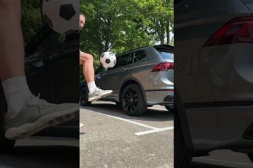 A car full of footballs and endless tricks!