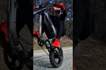 Electric Motorbike that can wheelie. Himiway c5 #himiway #himiwaybike #himiwayc5