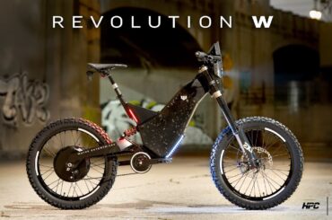 The World's Fastest E-Bike- Wayne Enterprises Revolution W