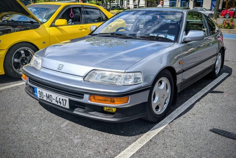 Used to see these everywhere but it's a rare treat nowadays! [Honda CRX]