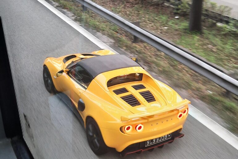 Lotus Elise (2250×4000)