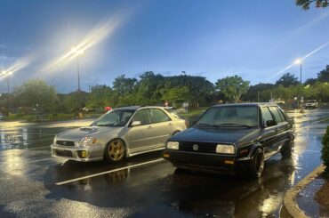 Walked out of the grocery store tonight and found a cool mk2 Jetta parked next to me.