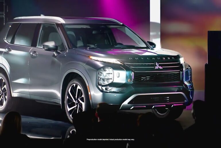 2024 Mitsubishi Outlander & Outlander Plug-in Hybrid SUV - Final Days of Summer