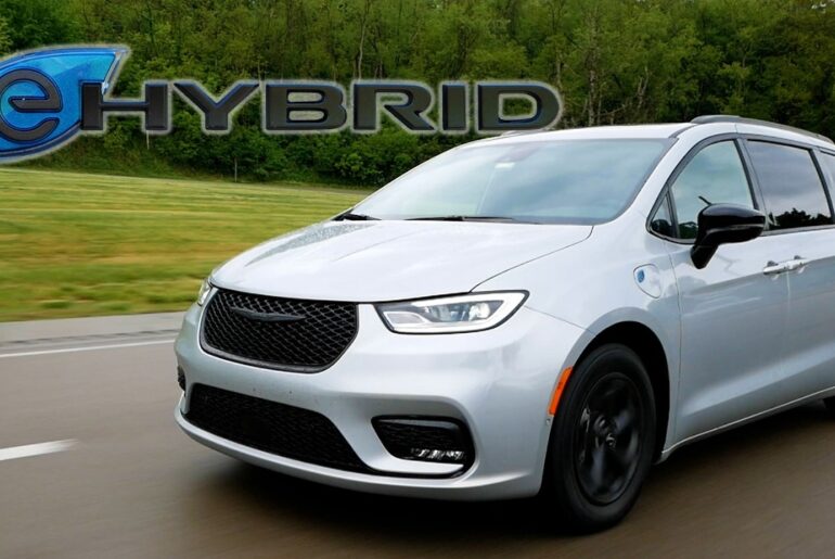 Review: 2024 Chrysler Pacifica Plug-in Hybrid - STILL the Only PHEV Minivan!