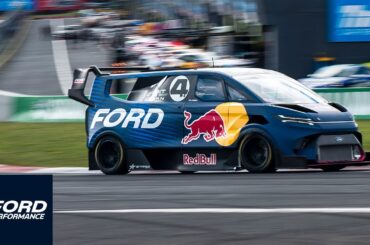 SuperVan 4.2 Claims Bathurst Lap Record | Ford Performance