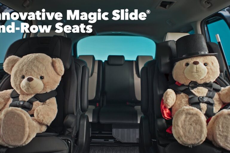 Honda Odyssey | Magic Slide® 2nd-Row Seats