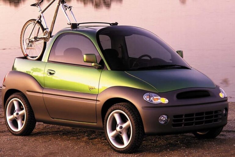 1995 Plymouth Back Pack. The concept was based on a Dodge Neon. 132 hp 2.0 L I4, FWD.