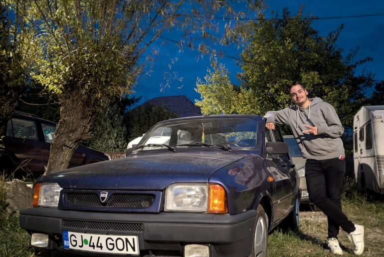 Just bought my first car, a 1998 Dacia 1310. Has been one of my dream cars for years, so I'm happy to finally get my hands on one