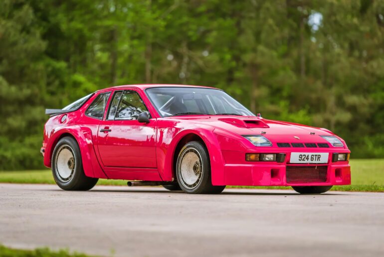 Obscure car porn: Porsche 924 Carrera GTR, the race/rally version of the entry-level car. Only 17 factory examples were built. (3000x2250)