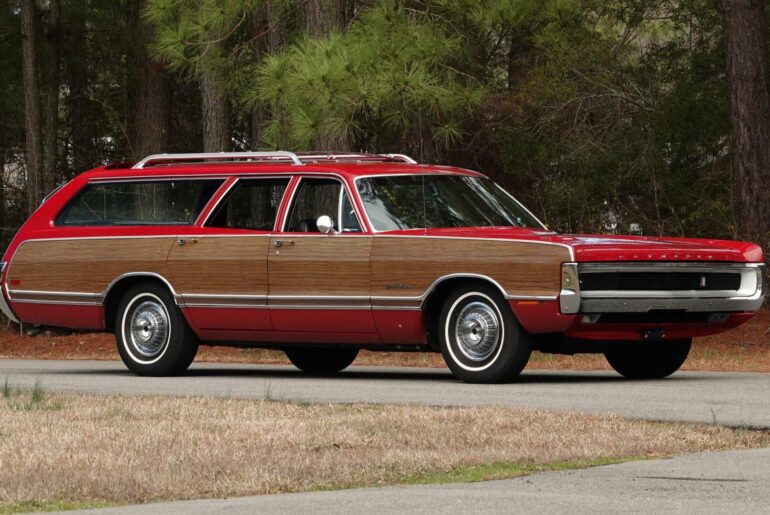 1970 Plymouth Sport Suburban Station Wagon (1920x1080)