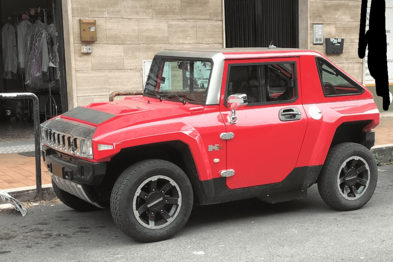 Hummer micro car. Can be driven by 14 year olds here in italy