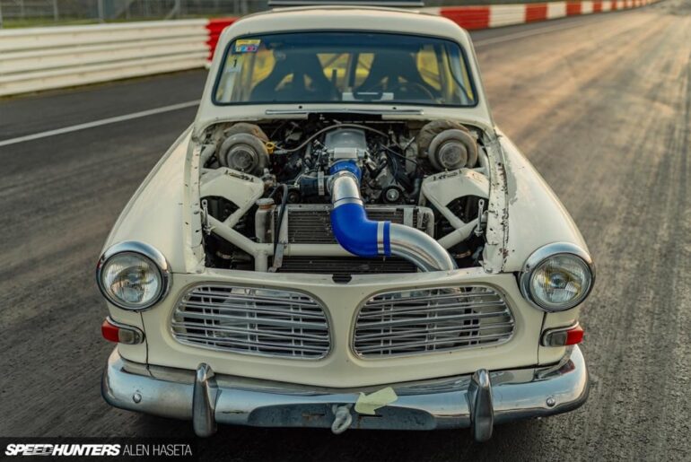 Chevy Nomad-inspired Volvo Amazon with an 800 hp 5.3 L Chevy LM7 V8