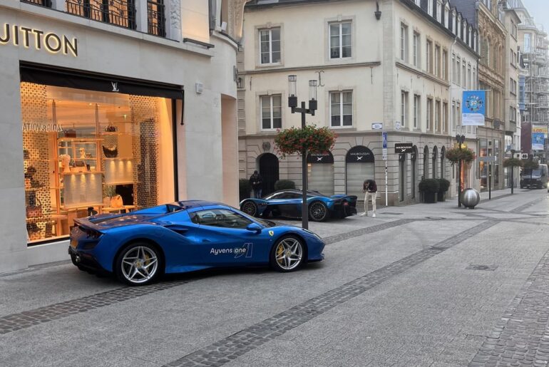 Oh Nice, a Ferrari…. Wait… [Ferrari F8 Tributo + Aston Martin Valkyrie]