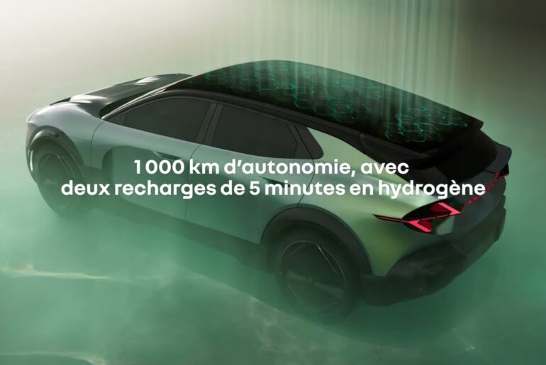 RENAULT EMBLÈME - DÉMO CAR POUR AMPÈRE | Renault Group