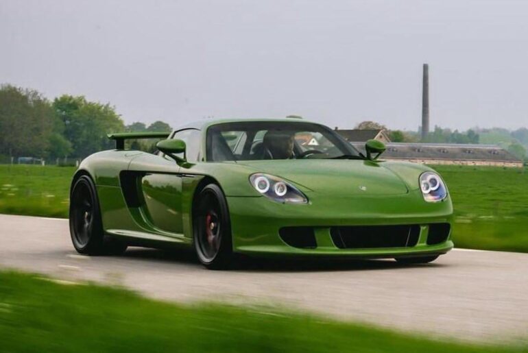 Porsche Carrera GT [1170x1416]