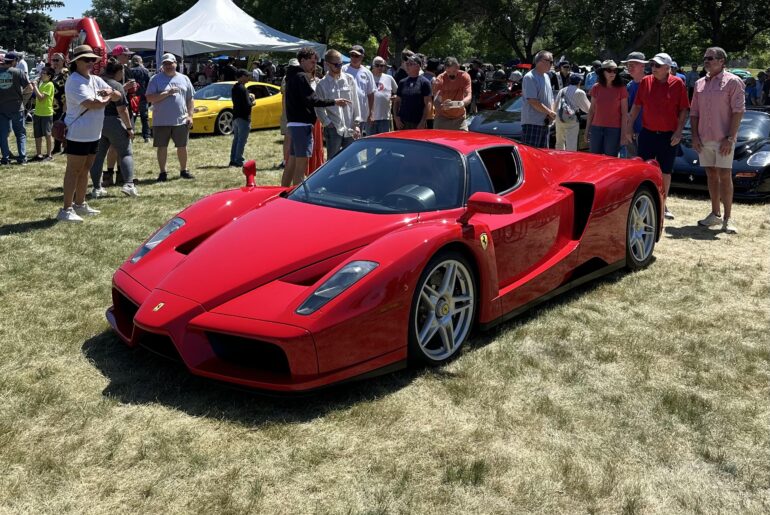 Ferrari Enzo [2837x2825]